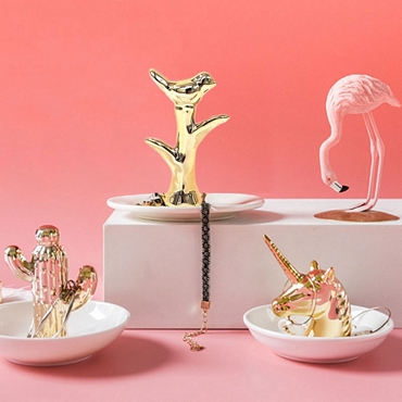 Διακοσμητική βάση κοσμημάτων