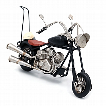 Διακοσμητική μαύρη μηχανή τσόπερ - 22 εκ.