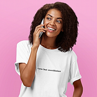 T-shirt Cute but overthinker - γυναικείο λευκό