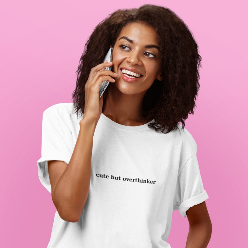 T-shirt Cute but overthinker - γυναικείο λευκό