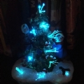 Χριστουγεννιάτικο διακοσμητικό δέντρο με led φωτισμό - 12 εκ.