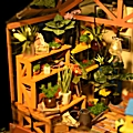Ξύλινη DIY κατασκευή Cathy's Flower house - Robotime